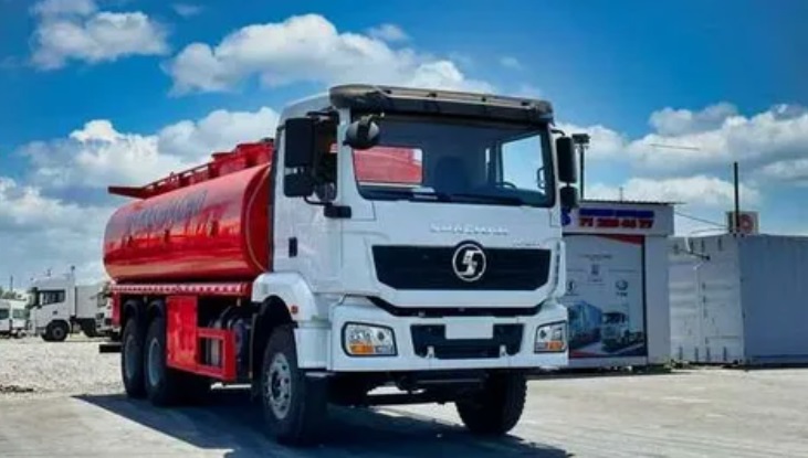 Автотопливозаправщик Shacman X6000
